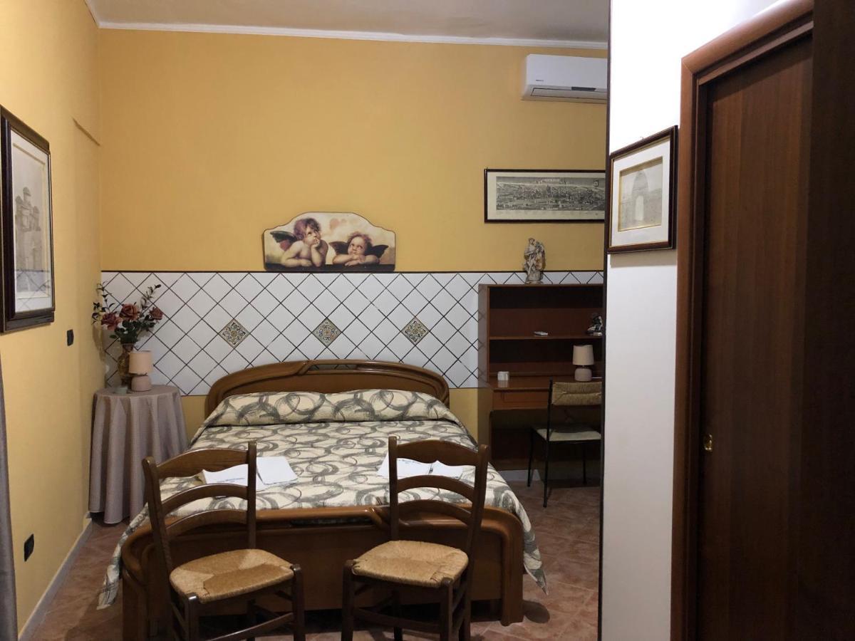 Bed And Breakfast Family Palazzo Stillitano Stilo Exterior foto